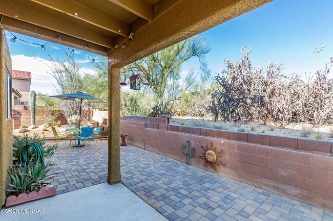 Building Photo - 10472 N Fair Mountain Dr