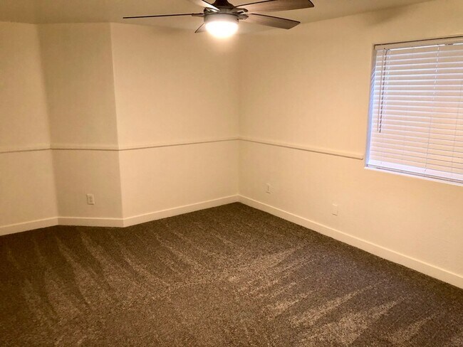 Building Photo - 3533 E Joseph Way