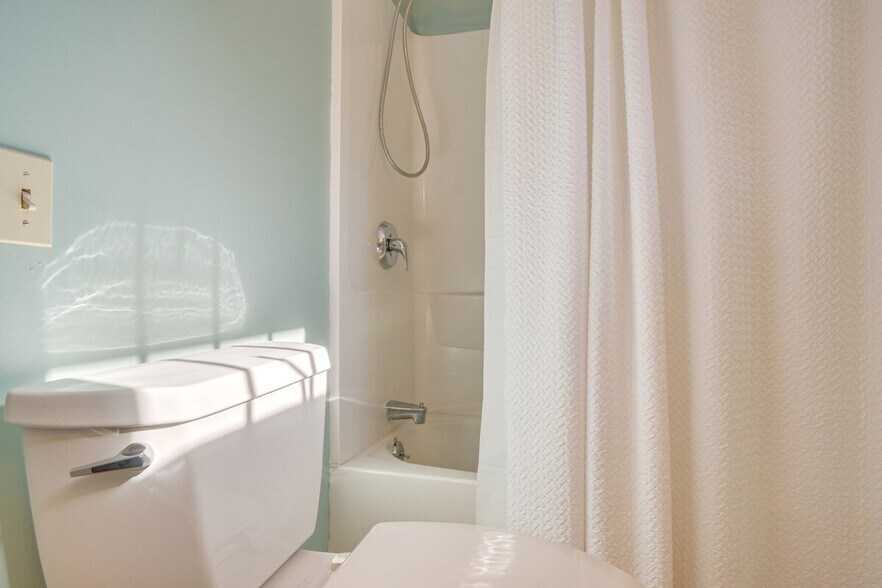 Building Photo - 29 Cole St