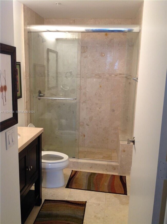 Building Photo - 801 Brickell Key Blvd