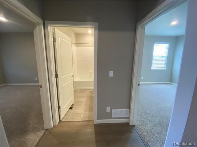 Building Photo - 4202 Fox Grove Dr