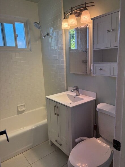 Building Photo - 4717 168th St