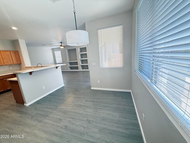 Building Photo - 212 S 124th Ave