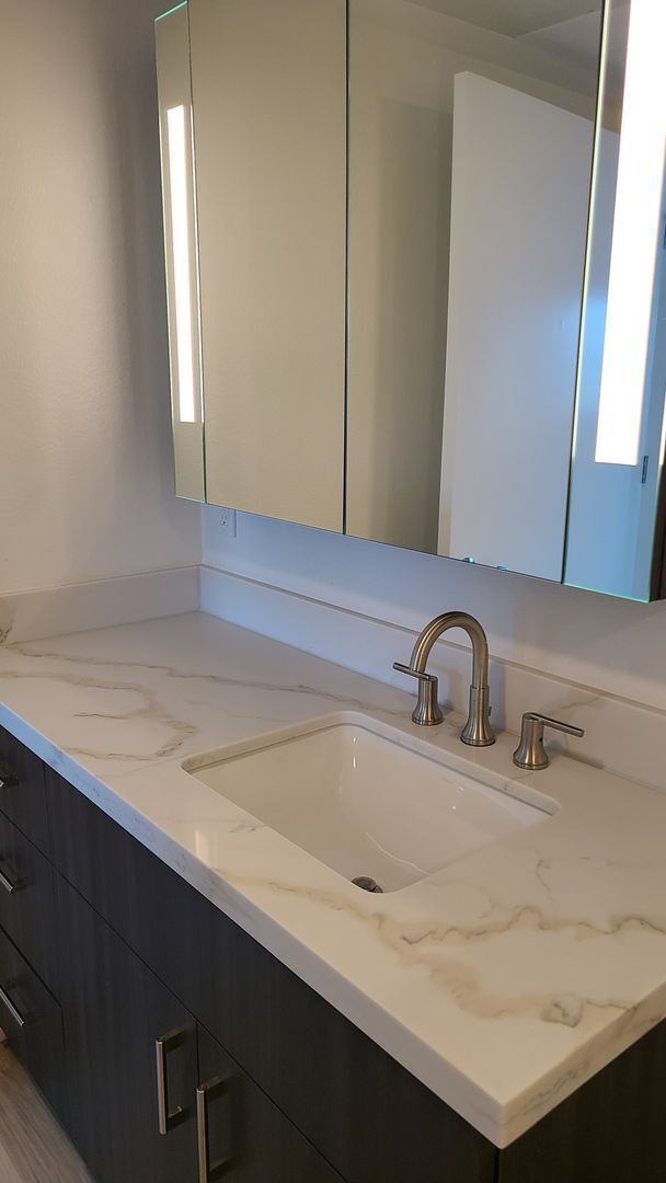 Building Photo - Brand New Kakaako Ililani Condo 2 bedroom ...