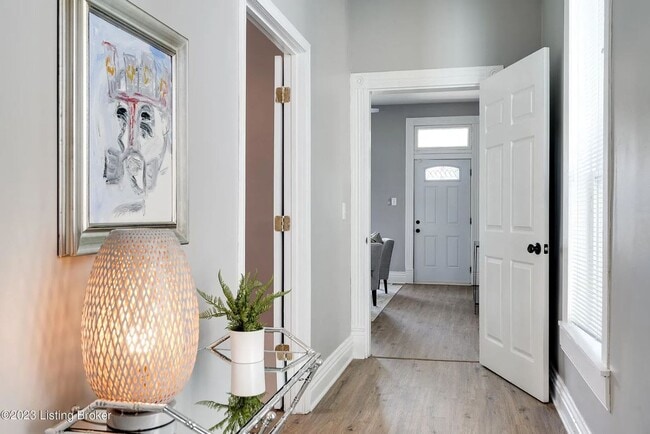 Building Photo - ? Stunning 4 Bedroom, 1 Bathroom Home on Preston ?