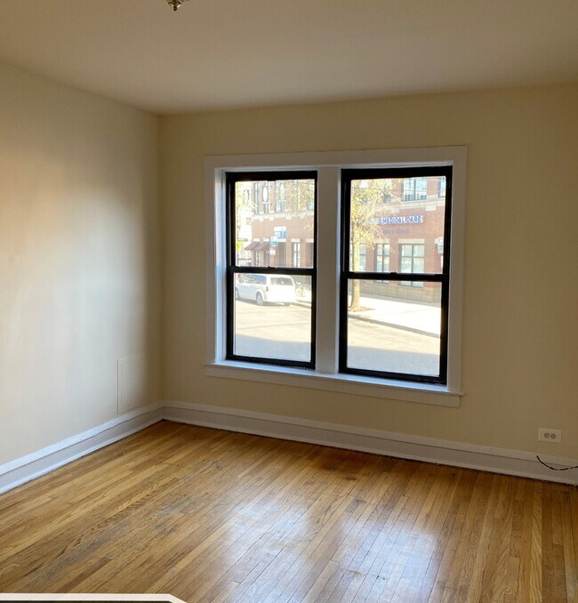 Building Photo - 2706 N Spaulding Ave