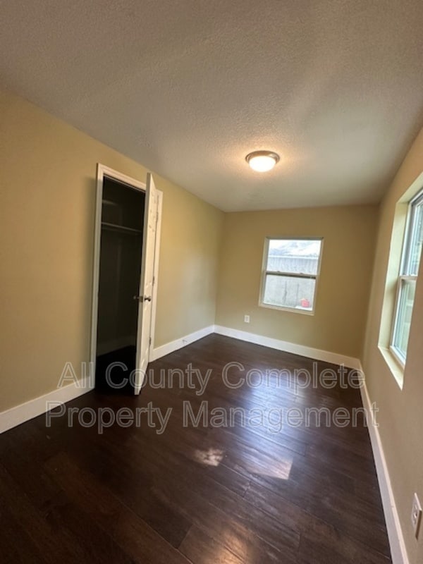 Building Photo - 2310 Jerusalem St