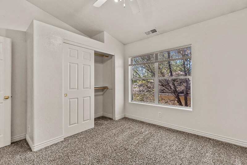 Building Photo - 1378 E Hatcher Dr