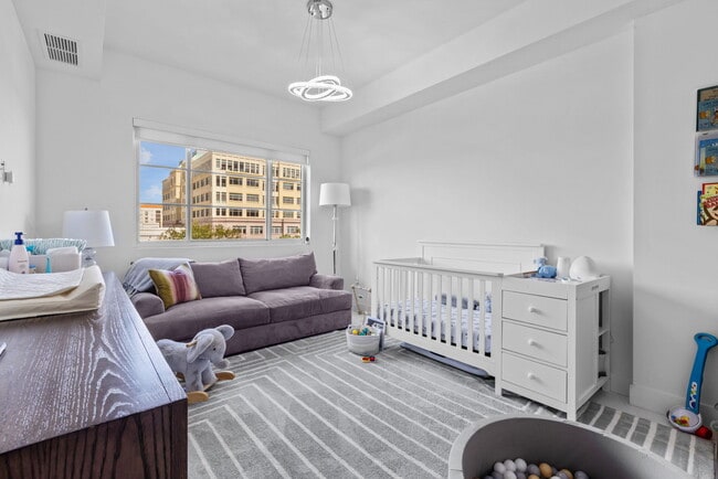 Building Photo - 155 E Boca Raton Rd