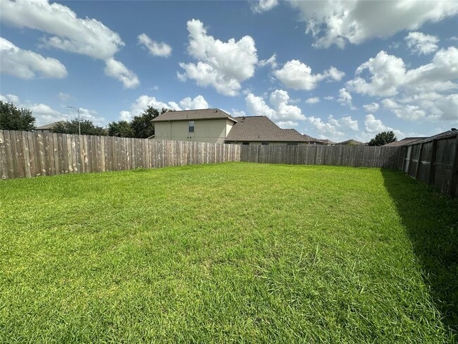 Building Photo - 20707 Indigo River Ln