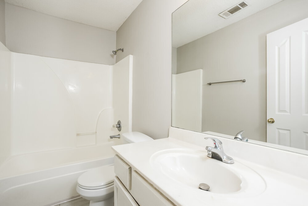 Building Photo - 4471 Bishop Hills Dr