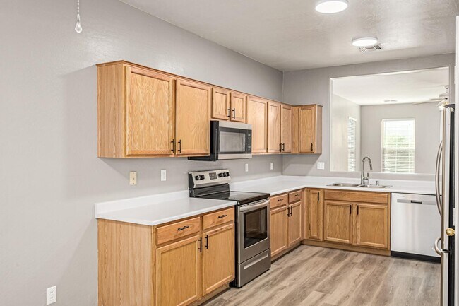 Building Photo - 4511 W T Ryan Ln