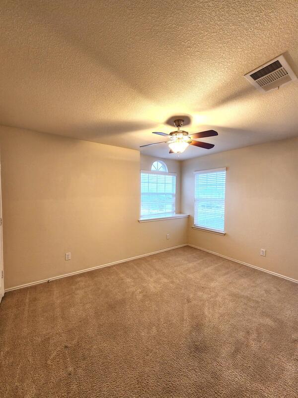 Building Photo - 5202 Williamette Ln