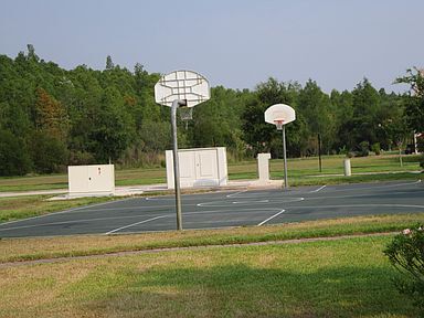Building Photo - 2706 Patrician Cir