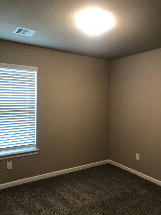 Building Photo - Newer Construction In Ashbury Park In Coll...