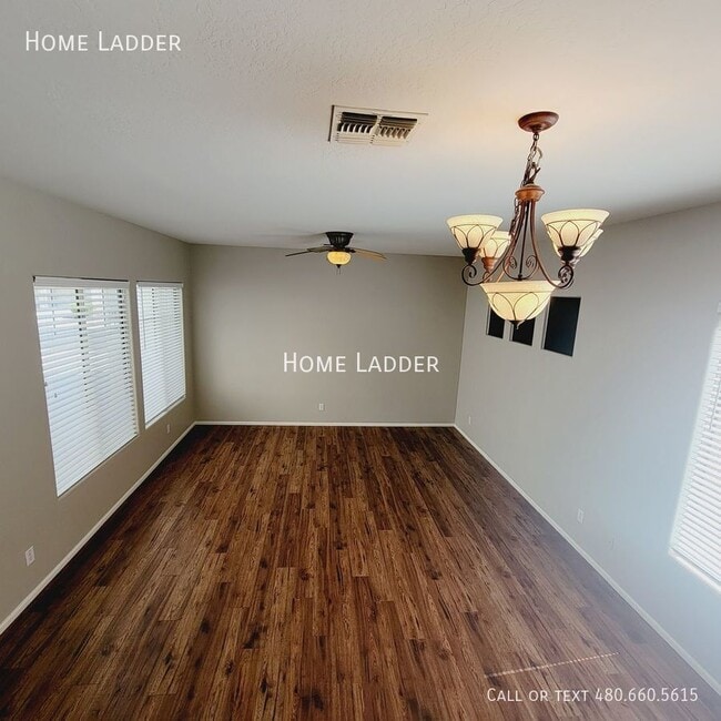 Building Photo - 6282 S Moccasin Trail