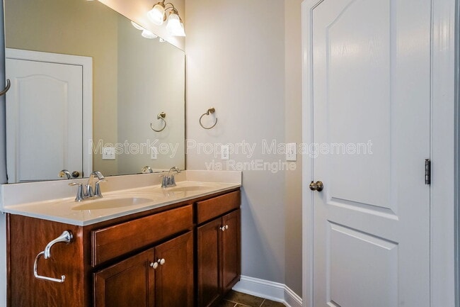 Building Photo - 705 Liberty Hill Pass