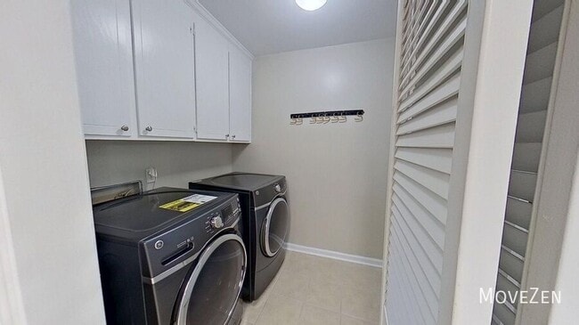 Building Photo - 6733 Constitution Ln