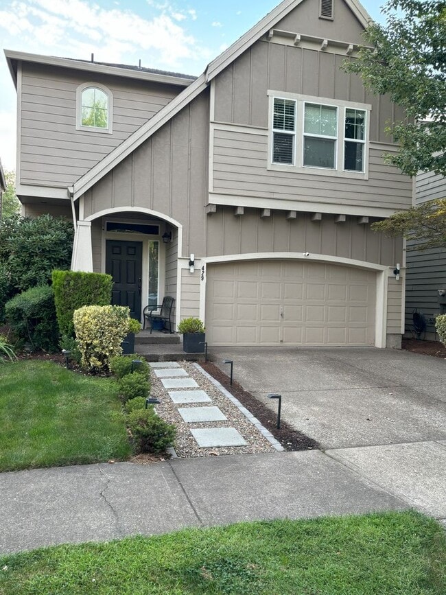 Primary Photo - Beautiful 2 Story home in the Desirable Oa...