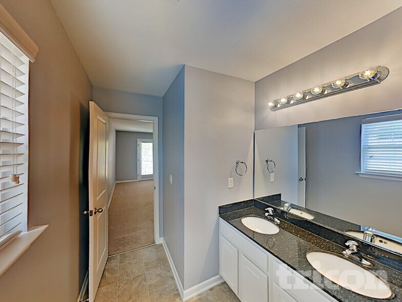 Building Photo - 294 Sunday Silence Ln