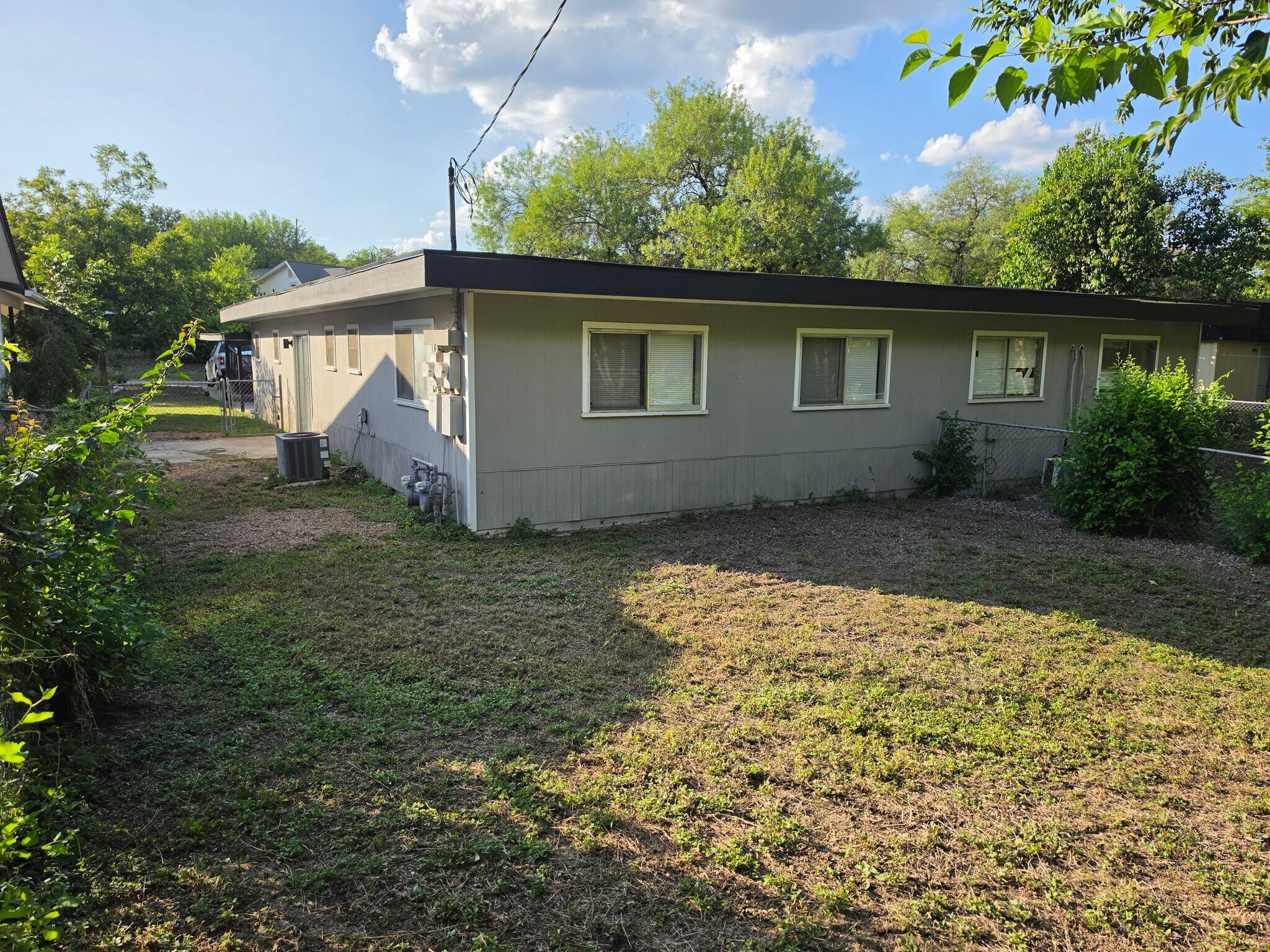 Building Photo - 5906 Deer Horn Dr.