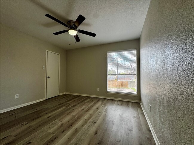 Building Photo - 9000 Bissonnet St