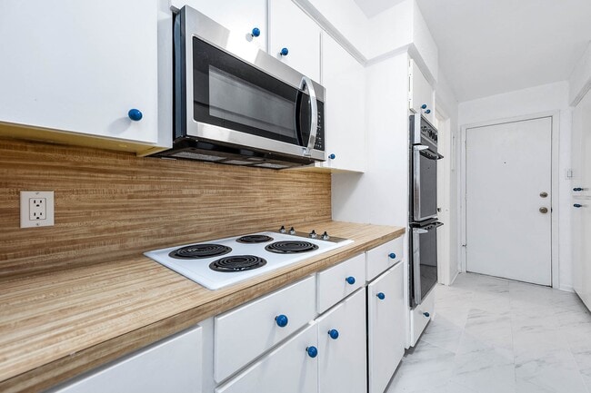 Building Photo - 4507 Medinah Pl