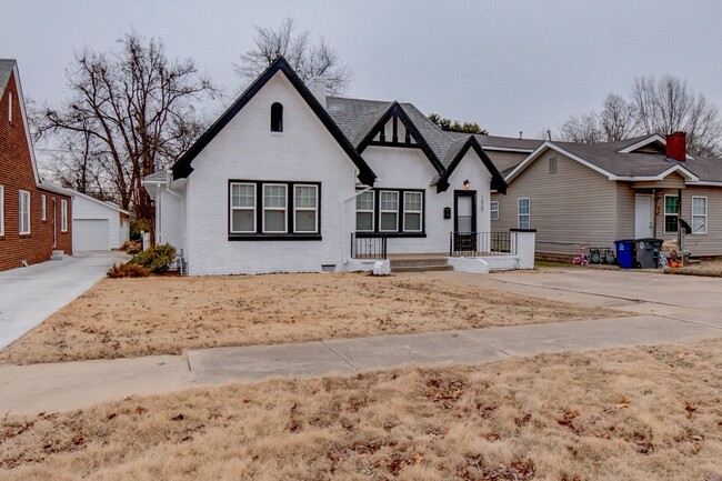 Building Photo - North Denver Avenue - 1629/1631