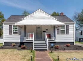 Building Photo - 308 Maple Ln