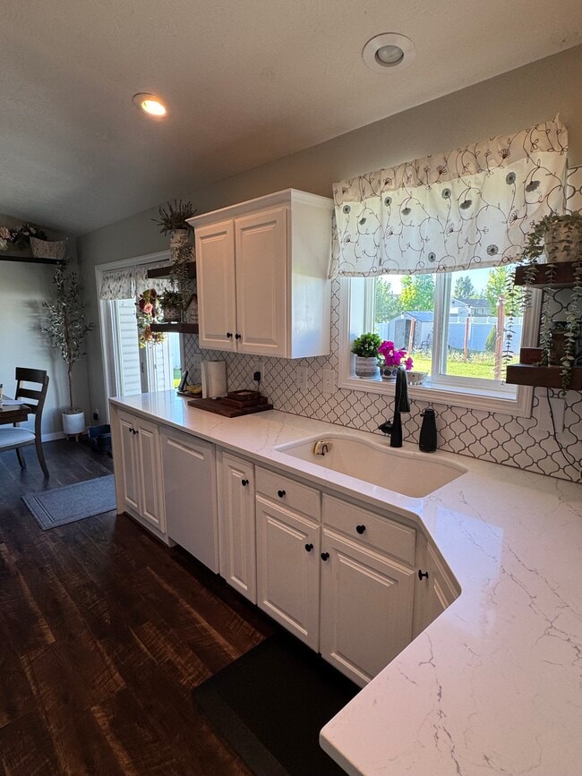 Building Photo - 4301 E Nibley Cir