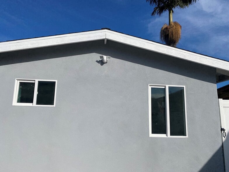Building Photo - 5031 Carmelynn St