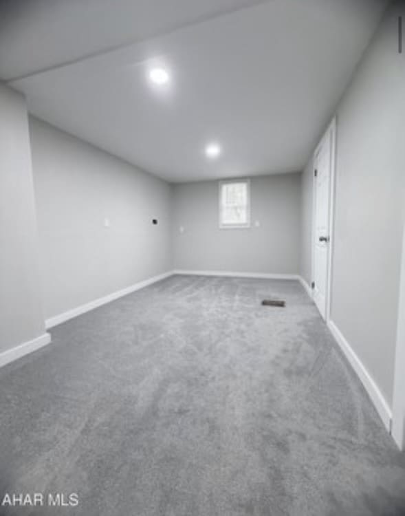 Building Photo - 5360 E Pleasant Valley Blvd