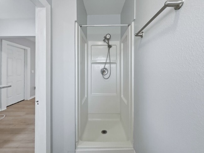 Building Photo - 1115 Highland St N