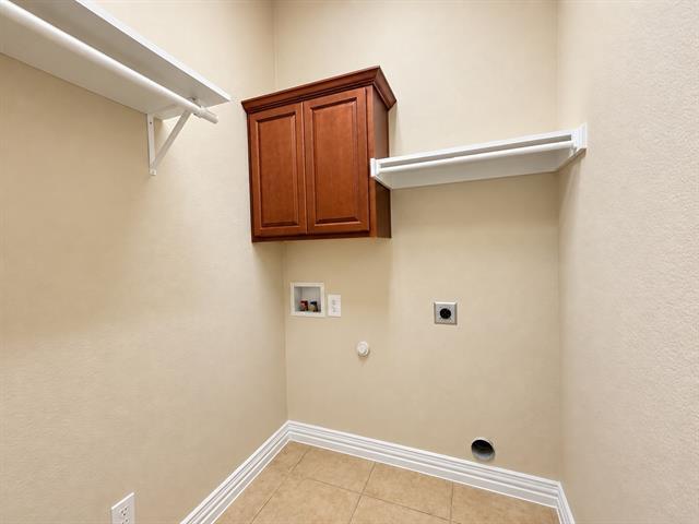 Building Photo - 1572 Barksdale Dr