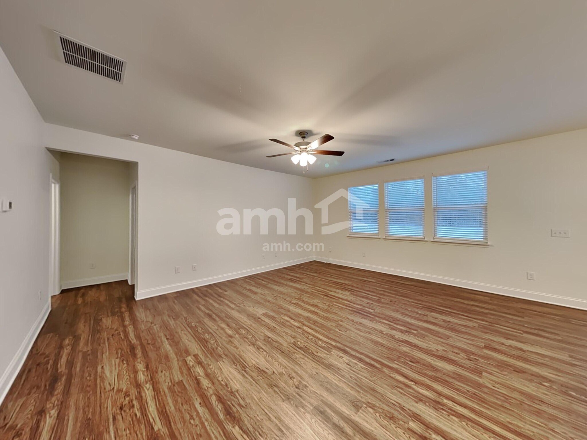 Building Photo - 1930 Sterling Brook Ct