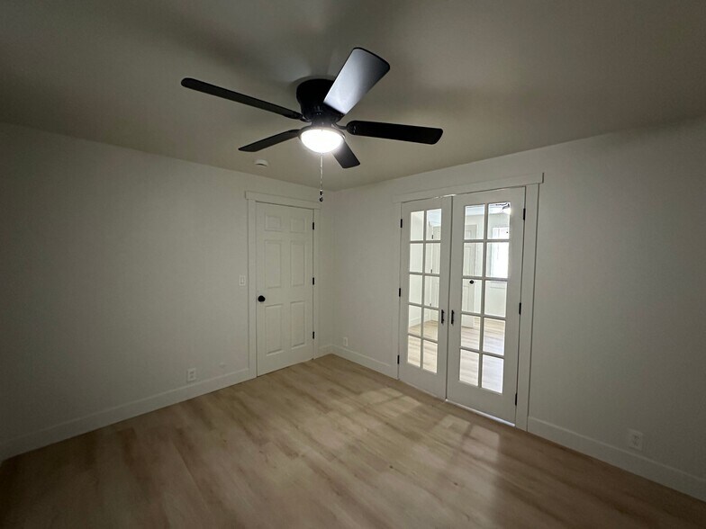 Building Photo - 1340 S 200 E