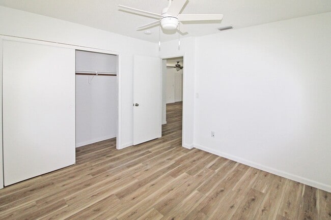 Building Photo - Venice East Annual Home for Rent