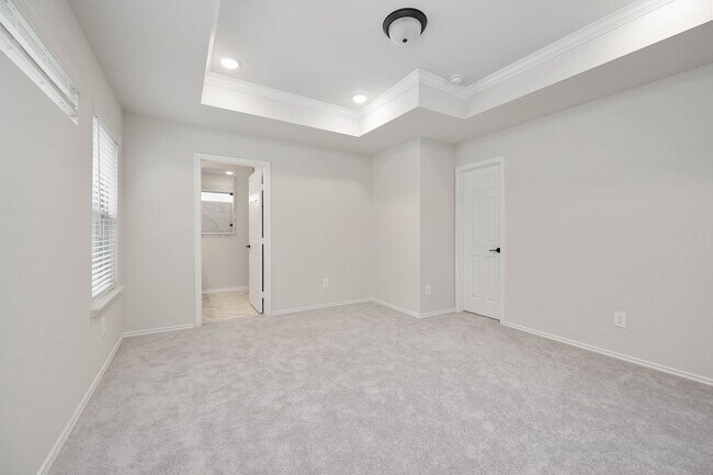 Building Photo - 3405 Knighton Hill Dr