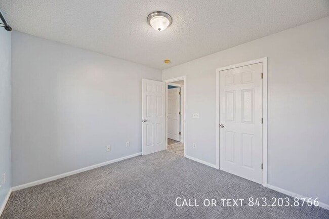 Building Photo - 106 Donovan Ct