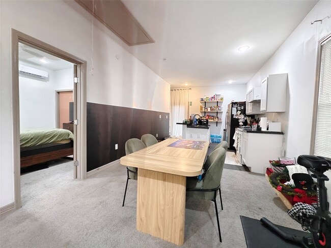 Building Photo - 1217 Campbell St