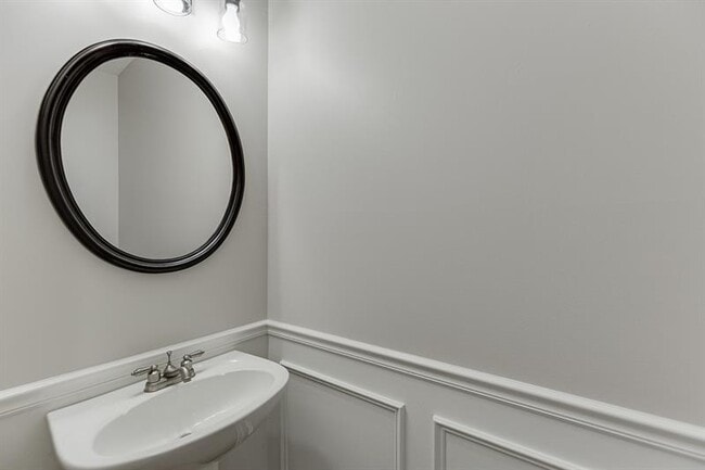 Building Photo - 1795 Lake Heights Cir