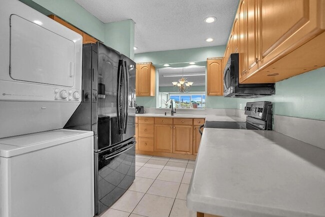 Building Photo - 5910 Via Delray Blvd