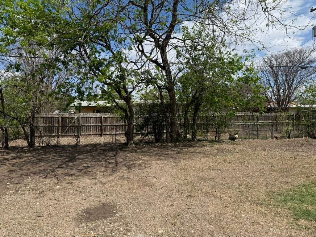 Building Photo - 339 Brettonwood Dr