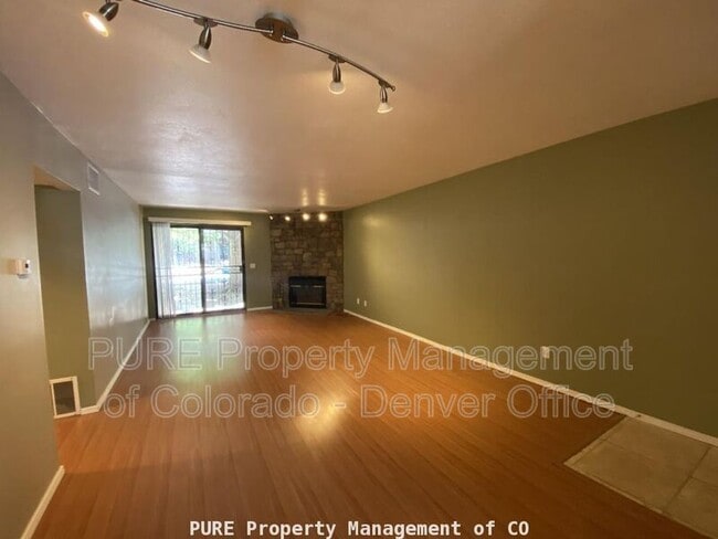 Building Photo - 226 Wright St