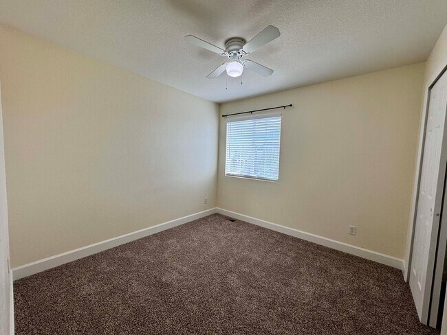 Building Photo - 1832 Riverwalk Pkwy