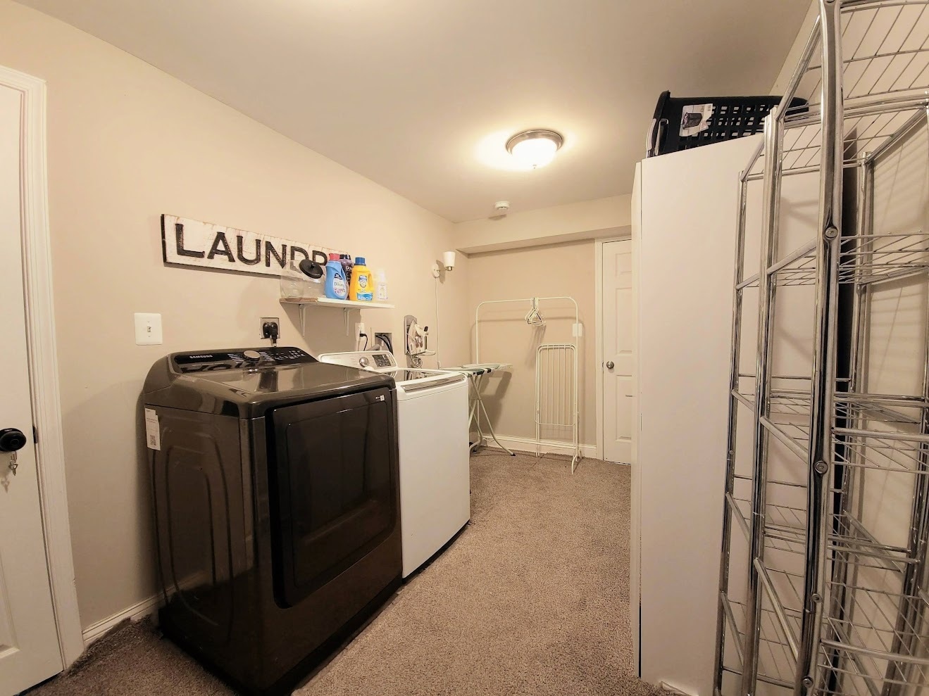 Laundry Room Basement - 9605 Singleton Dr