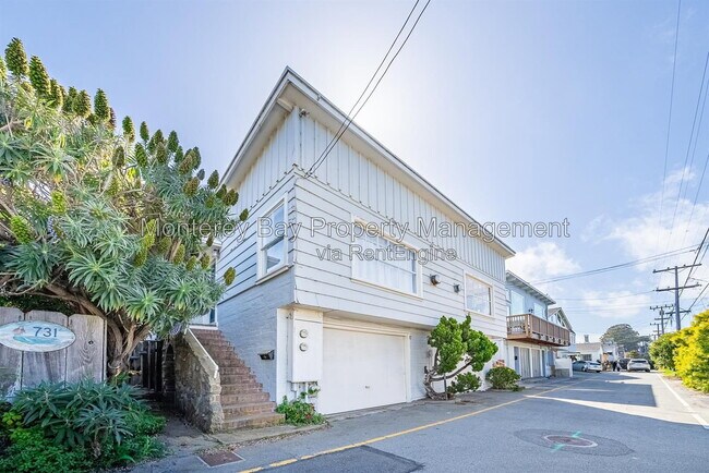Building Photo - 731 Mermaid Ave