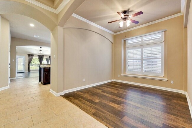 Building Photo - 1614 Hidden Springs Path