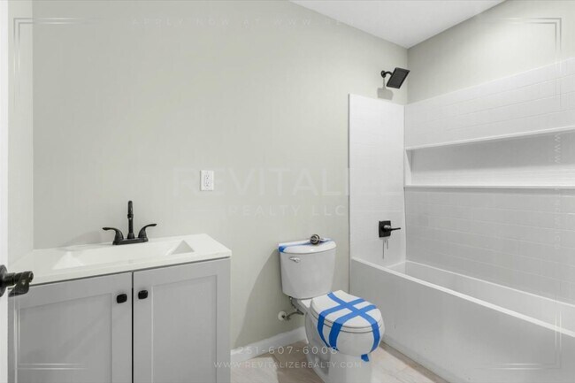 Building Photo - Luxury New Construction in Loxley with Lak...