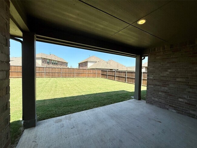 Building Photo - 2304 Errol St